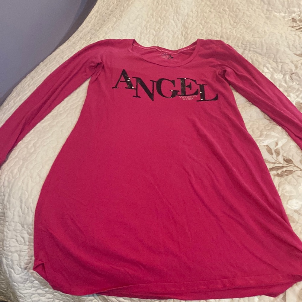 Victoria’s Secret longsleeve night shirt, angel, dark pink size small